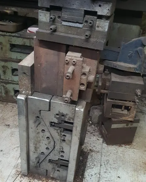 Heavy Melting Scrap (HMS), HMS 1&2, ferrous scrap metal, industrial metal recycling, bulk metal scrap.